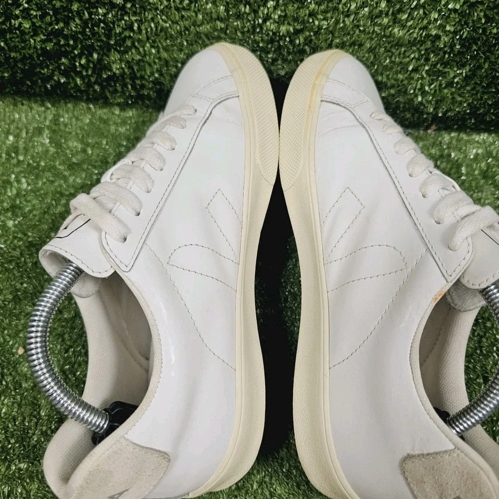 VEJA Esplar White Leather Neutral Casual Low Top Sneakers Womens Size 6